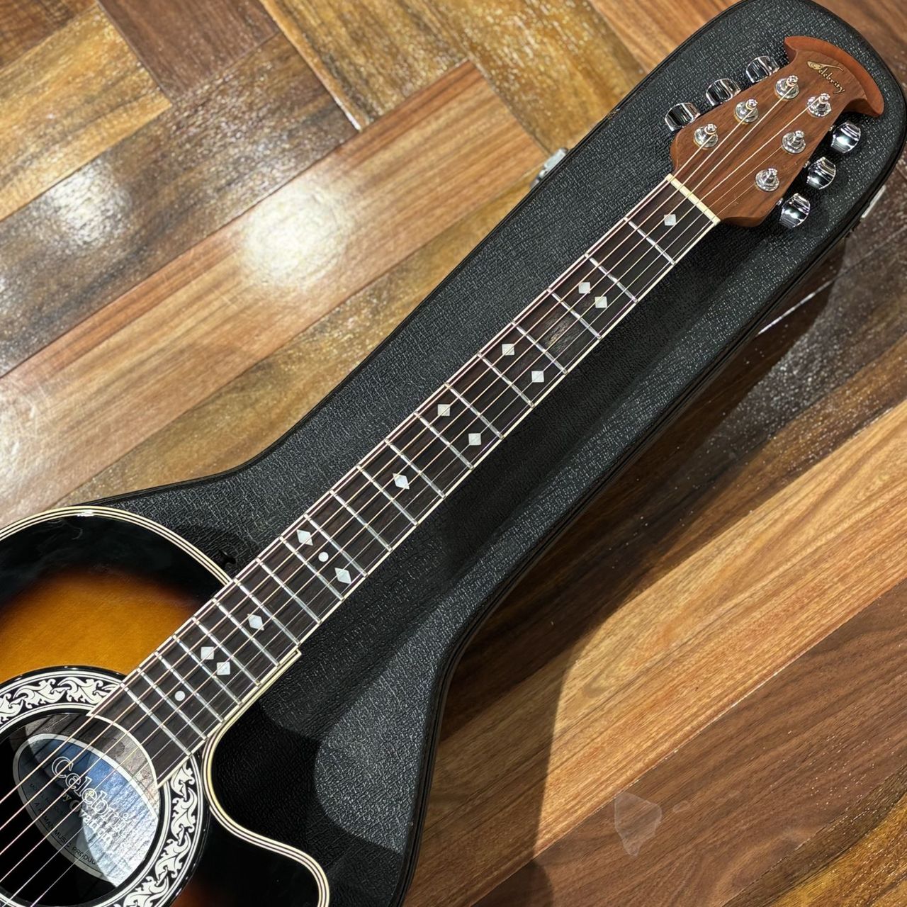Ovation 【現物画像】CC57-1 セレブリティシリーズ SN:306670 【ご注意