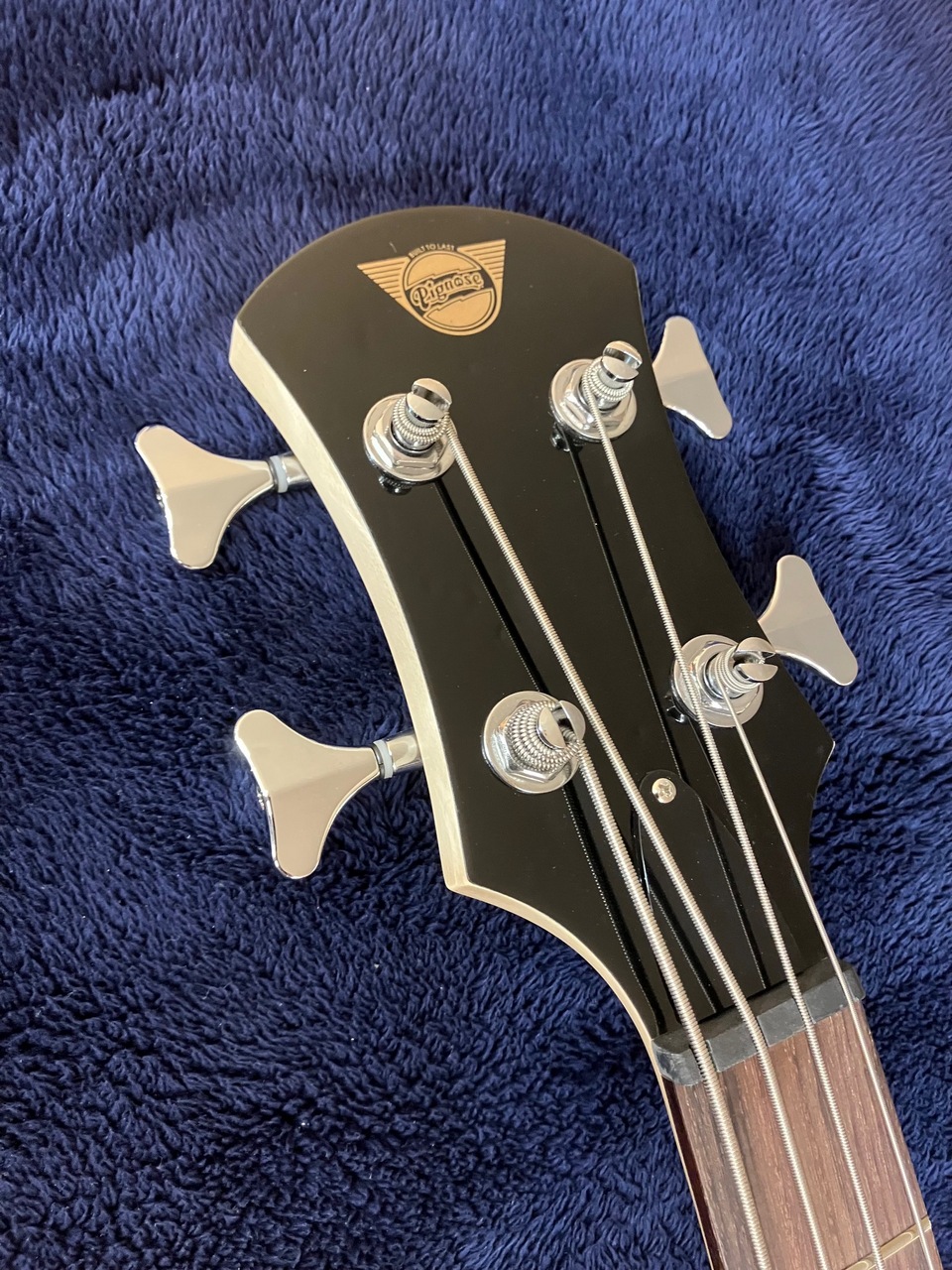 【アンプ内蔵】Pignose PGB-200 エレキベース 黒 スピーカー付 Amazon.co.jp: PIGNOSE アンプ内蔵エレキベース 初心者 入門