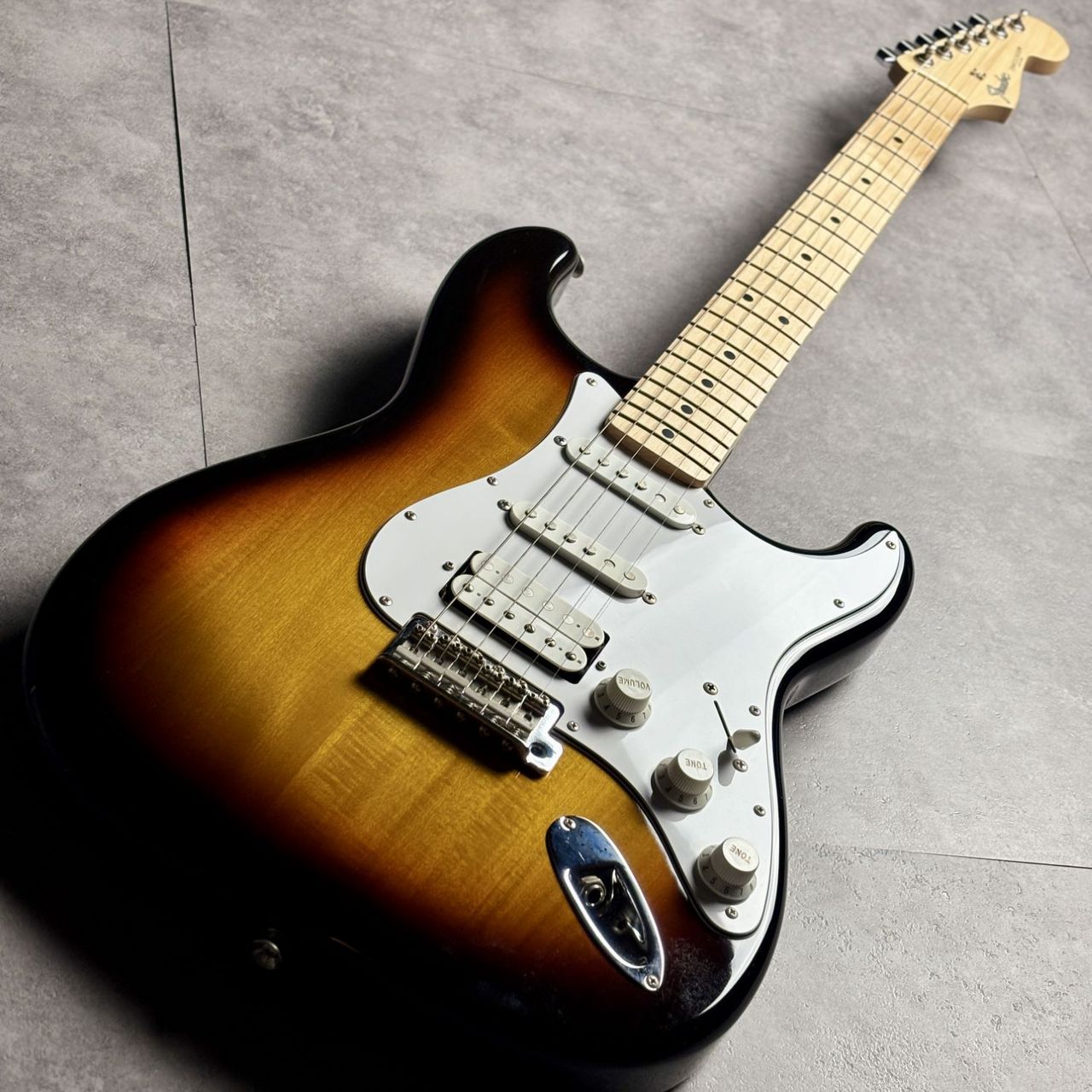 マ*る様 Fender Japan ST-STD Fender Japan STD-ST【現物画像】【本体重量：3.53kg】（中古/送料無料