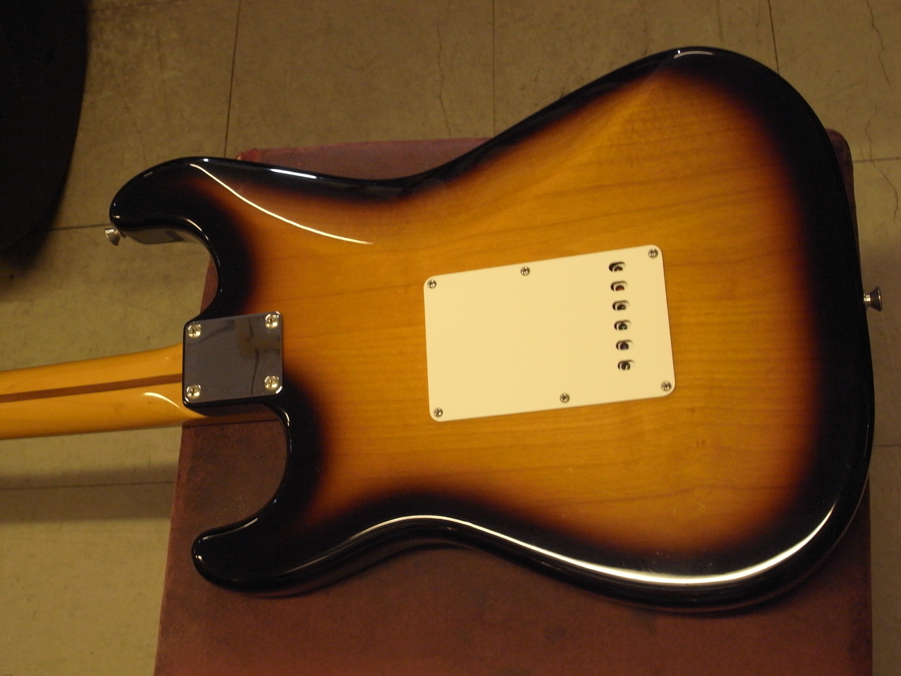 最上位 Fender Japan ST57-105DMC ストラト ラッカー 最上位 Fender