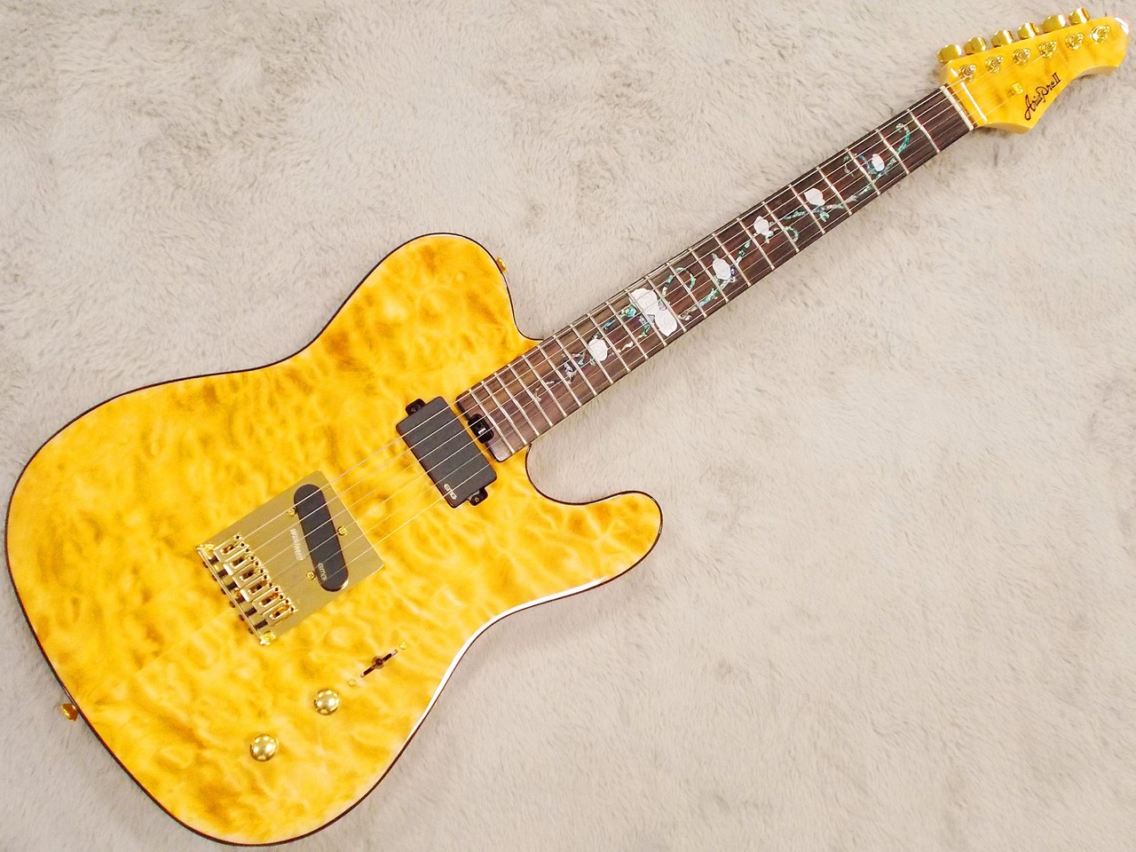 Aria Pro II ベースギター Aria Pro II／PE-780】美しいキルテッド・メイプル・トップと