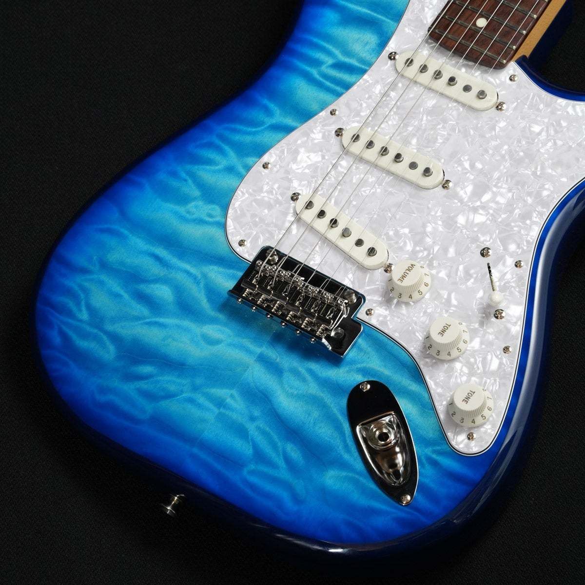 Fender ISHIBASHI FSR MIJ Hybrid II Stratocaster Transparent Blue