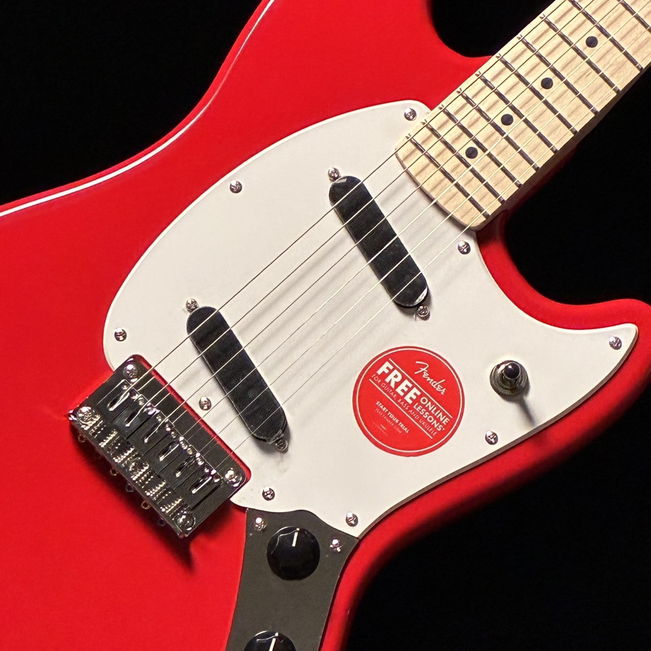 Squier by Fender SONIC MUSTANG Maple Fingerboard White Pickguard
