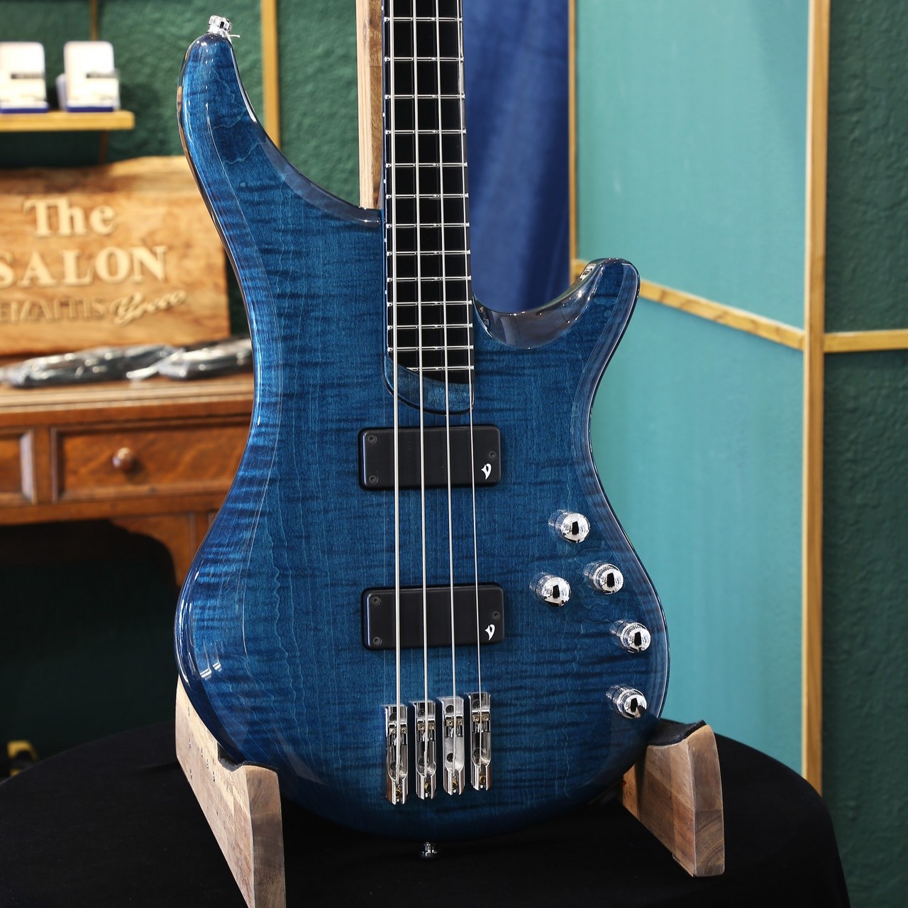 Vigier Guitars Vigier Arpege V4ECC Deep Blue（新品/送料無料