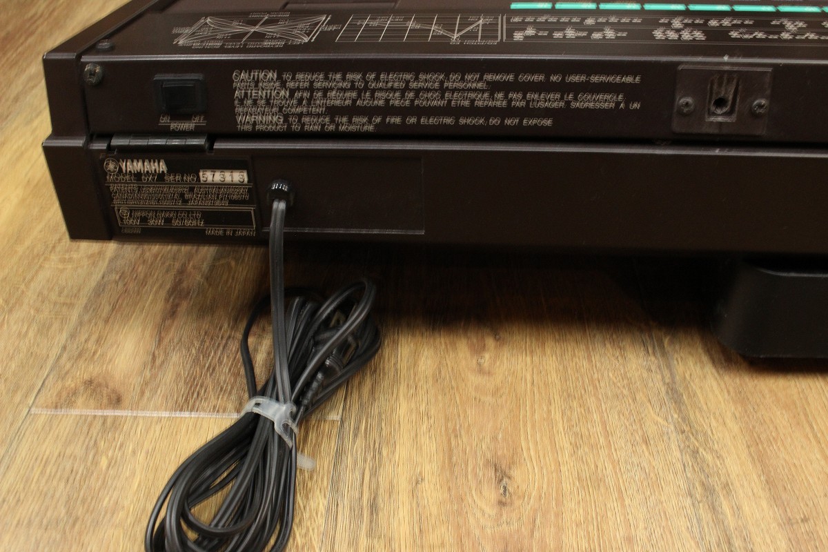 YAMAHA DX7 ROMカートリッジ2個付属 【キーボードマート新宿】【新宿店