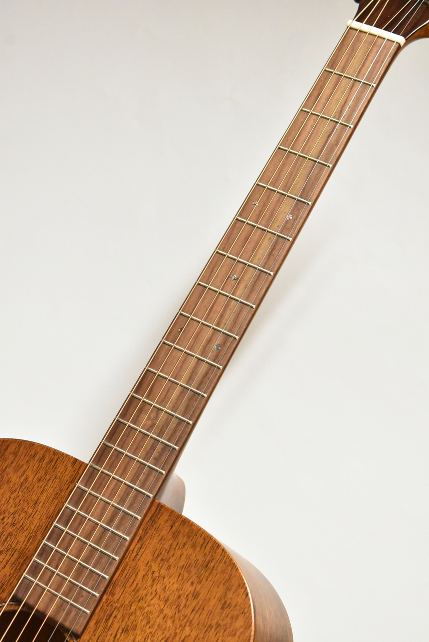 Martin 00-15M #2954966 【オールマホガニー総単板ボディ