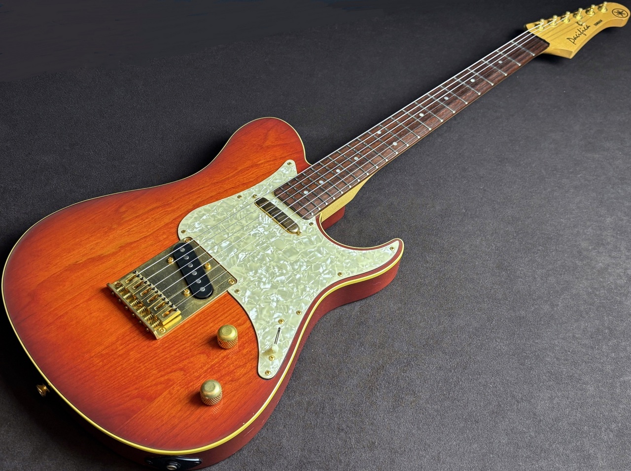 ギター YAMAHA Pacifica PAC302S 302 YAMAHA PAC302S（中古）【楽器検索デジマート】