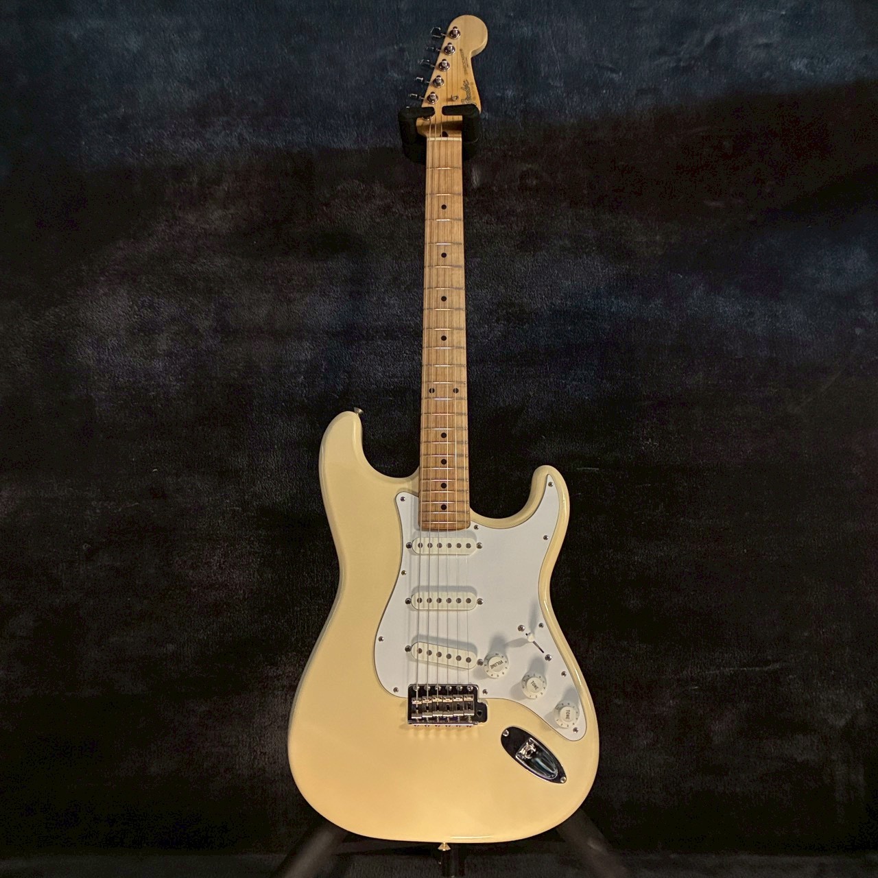 Fender Japan ST-33 ivory E serial【3.69kg】（中古）【楽器検索