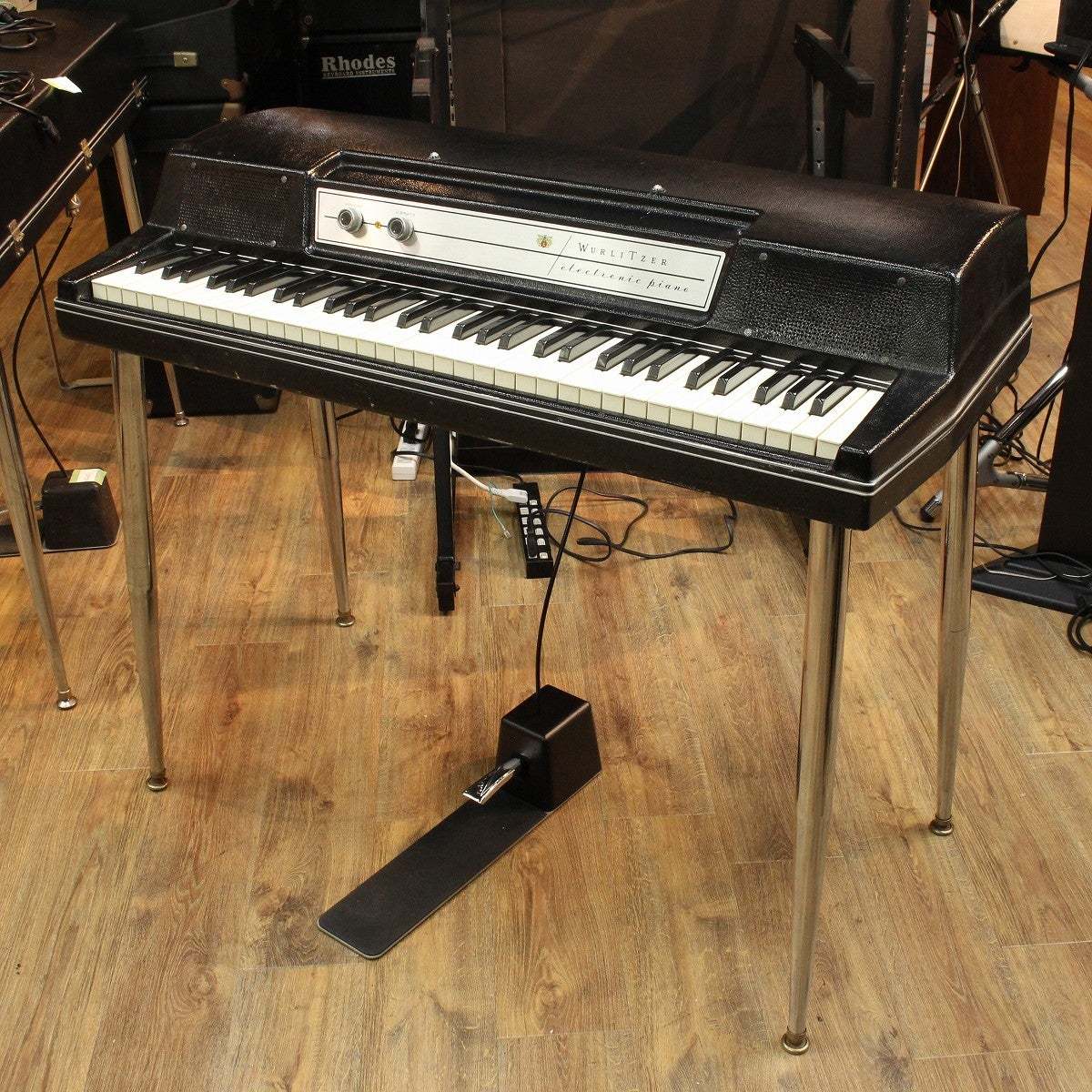 Wurlitzer 200A 1976年製【S.90053L】 【送料別途お見積り