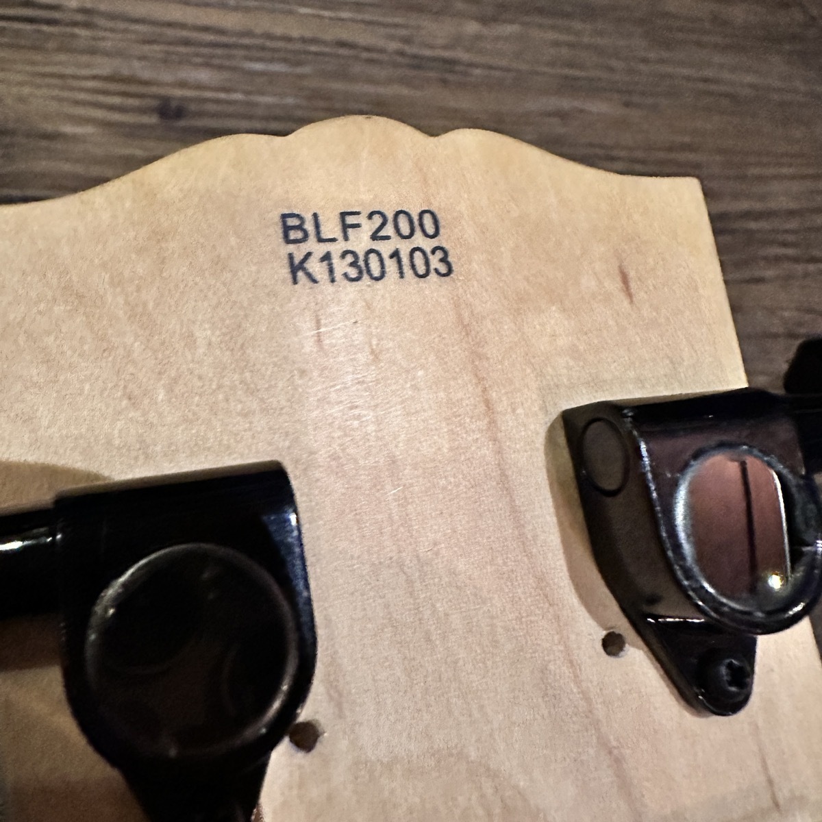 BUSKER'S BLF200 Electric Guitar（中古/送料無料）【楽器検索デジマート】