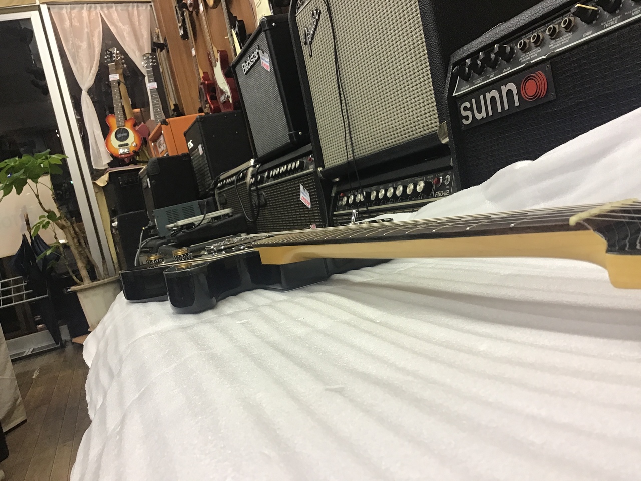 Seventy Seven Guitars RBN-2（中古）【楽器検索デジマート】