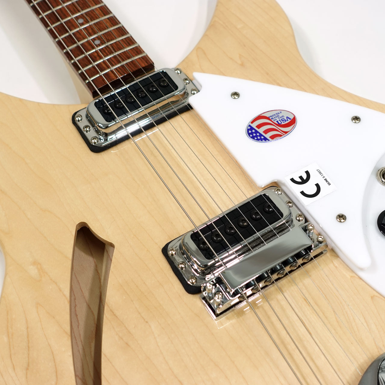 Rickenbacker 330 Mapleglo（新品/送料無料）【楽器検索デジマート】
