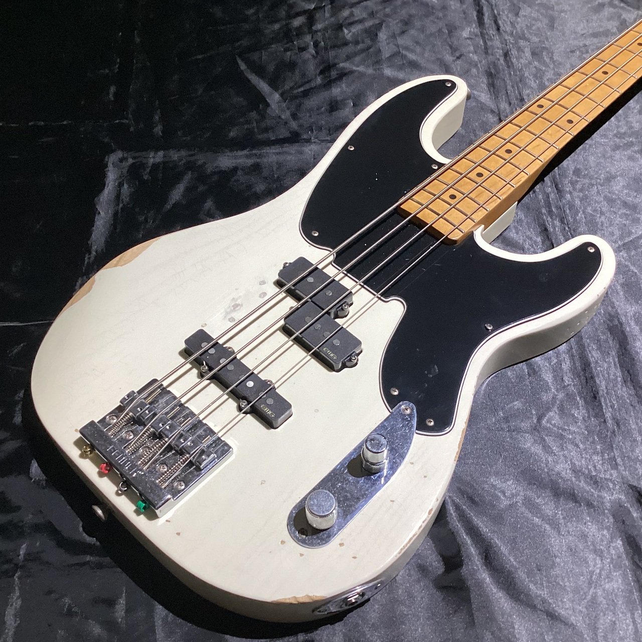 Fender Mexico Mike Dirnt Road Worn Presicion Bass Mod / White 