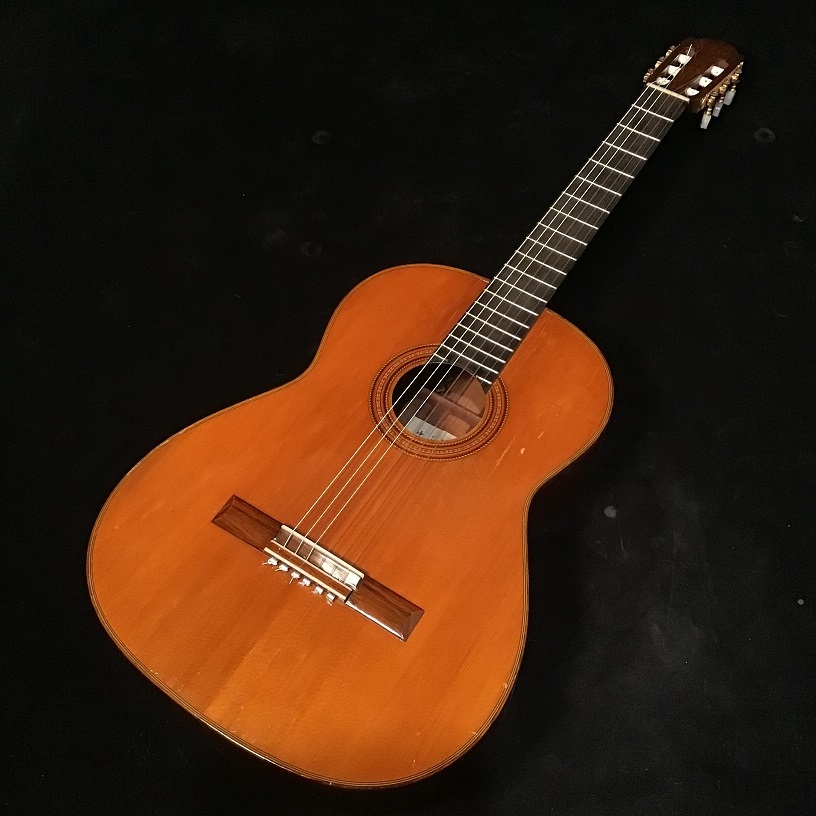 中出阪蔵 クラシックギター No.600E 1970年製作 ハードケース付き 