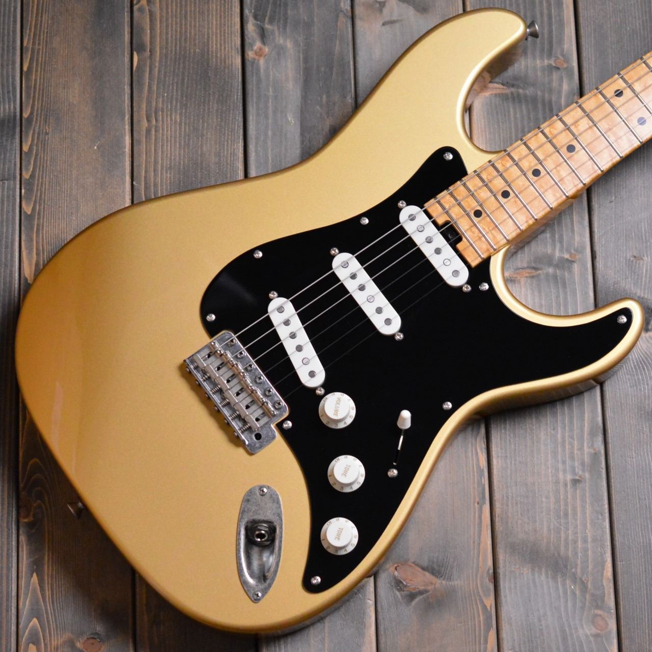 Altero Custom Guitars 【現物画像】 Astra 54 Modern Brass Gold
