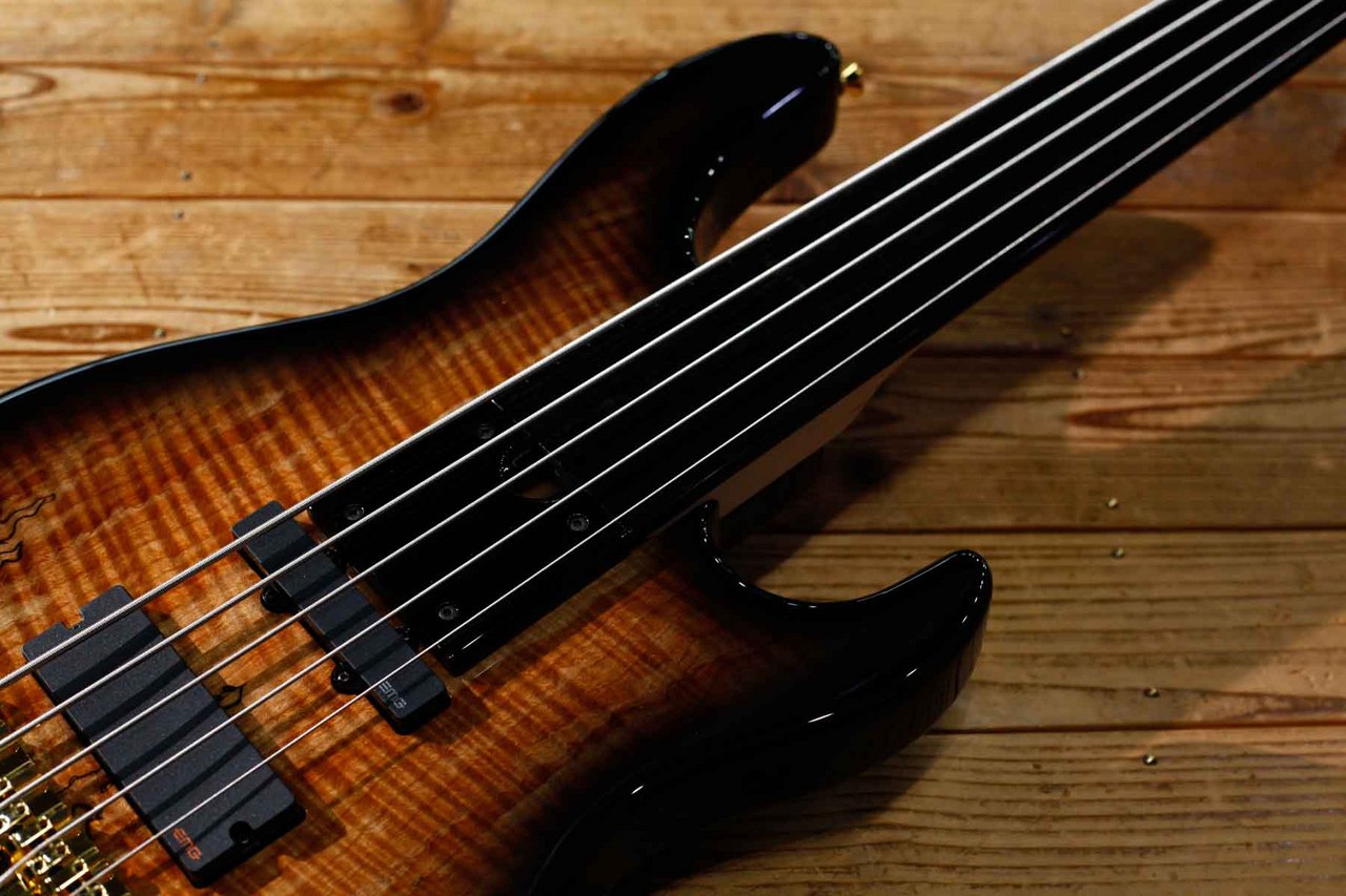 Crews Maniac Sound Crews Maniac Sound Jackson 5 Spalted Maple Top