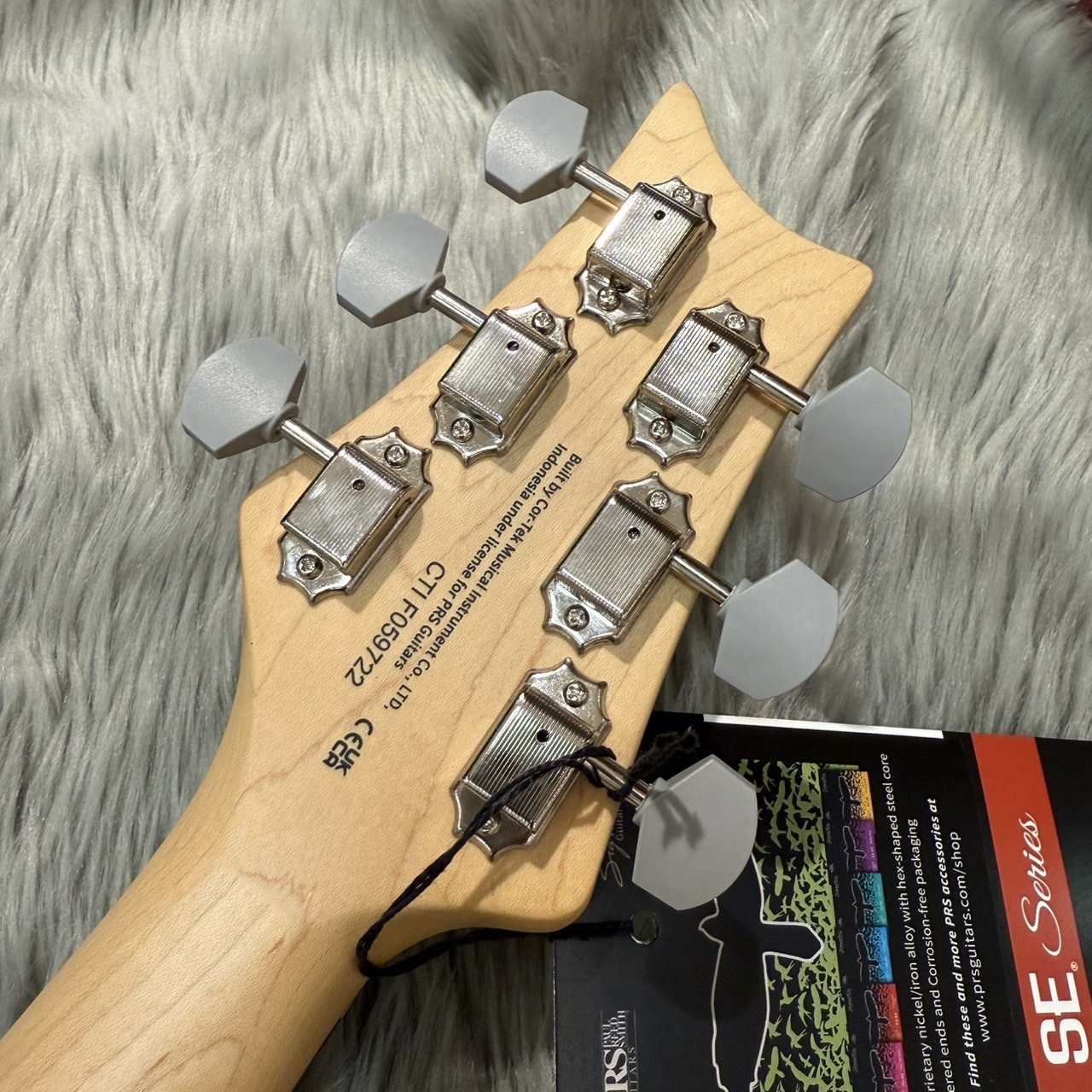 美品 PRS SE Silver Sky エレキギター PRS SE Silver Sky Stone Blue エレキギター ポールリードスミス