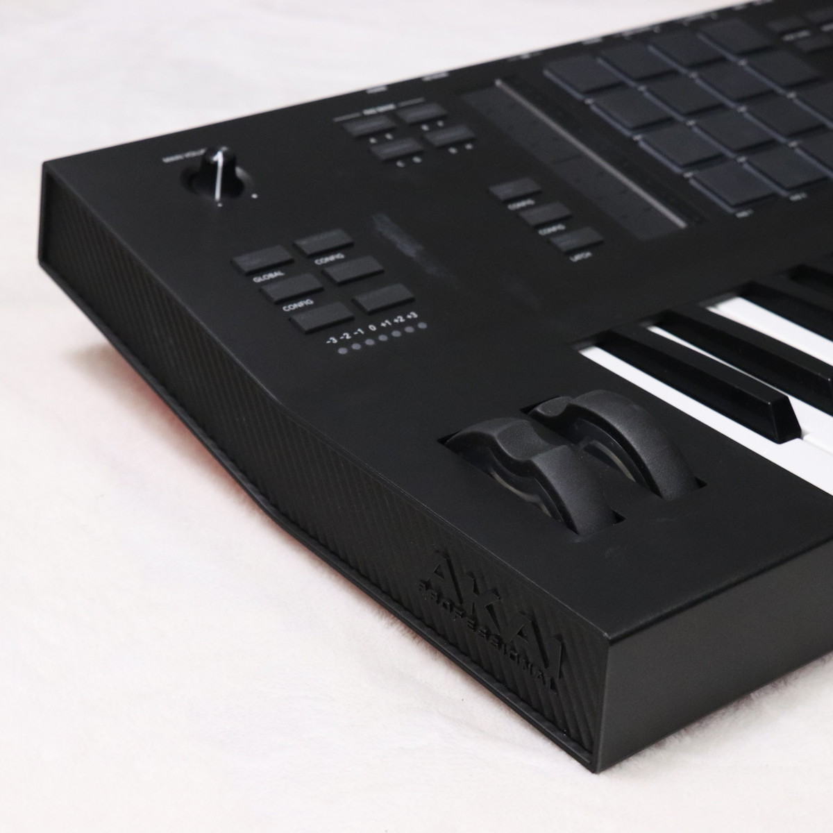AKAI MPC KEY 61 【梅田店】（中古/送料無料）【楽器検索デジマート】