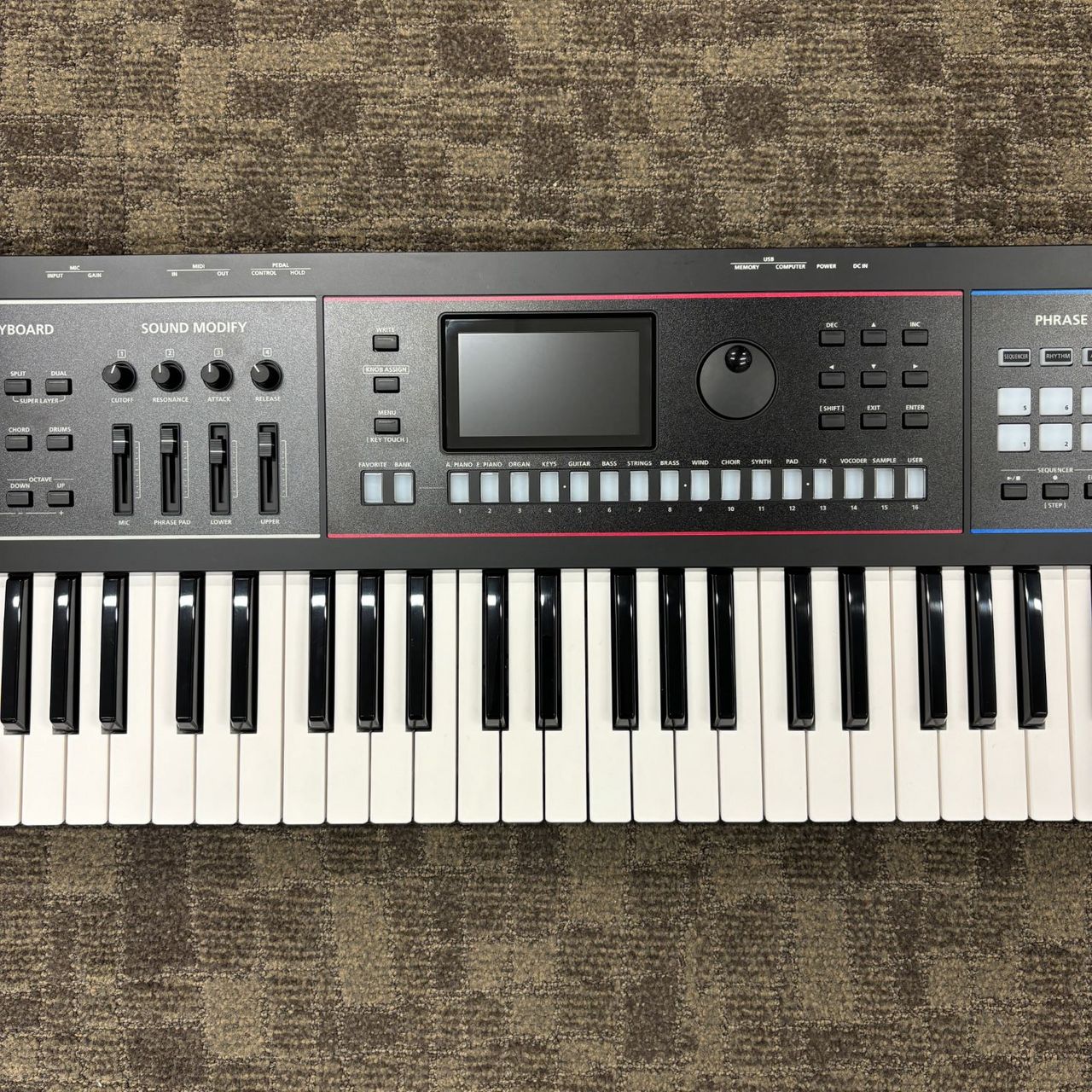 Roland JUNO-D7【現物画像】（中古/送料無料）【楽器検索デジマート】