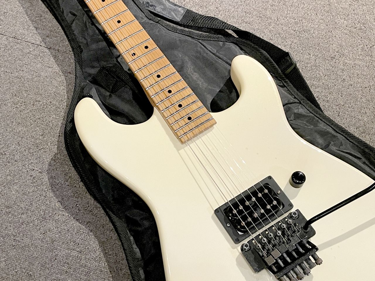 Charvel Model 2（中古）【楽器検索デジマート】