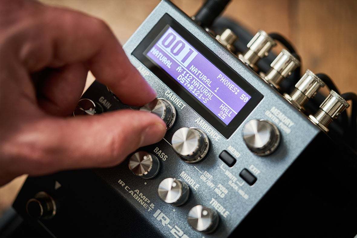 BOSS IR-200 Amp & IR Cabinet ボス IR200 キャビネットIRペダル