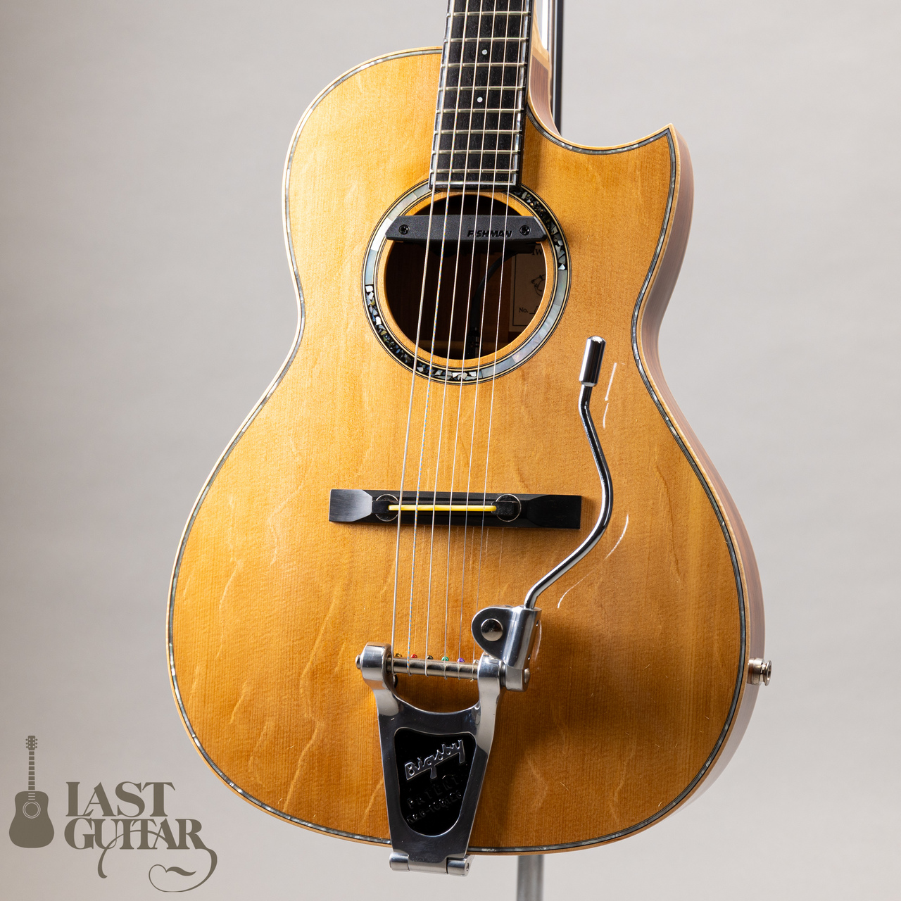 ギター Iwaneko Guitars Model No.32 \"Type-N\" ギター Iwaneko Guitars Model No.32 