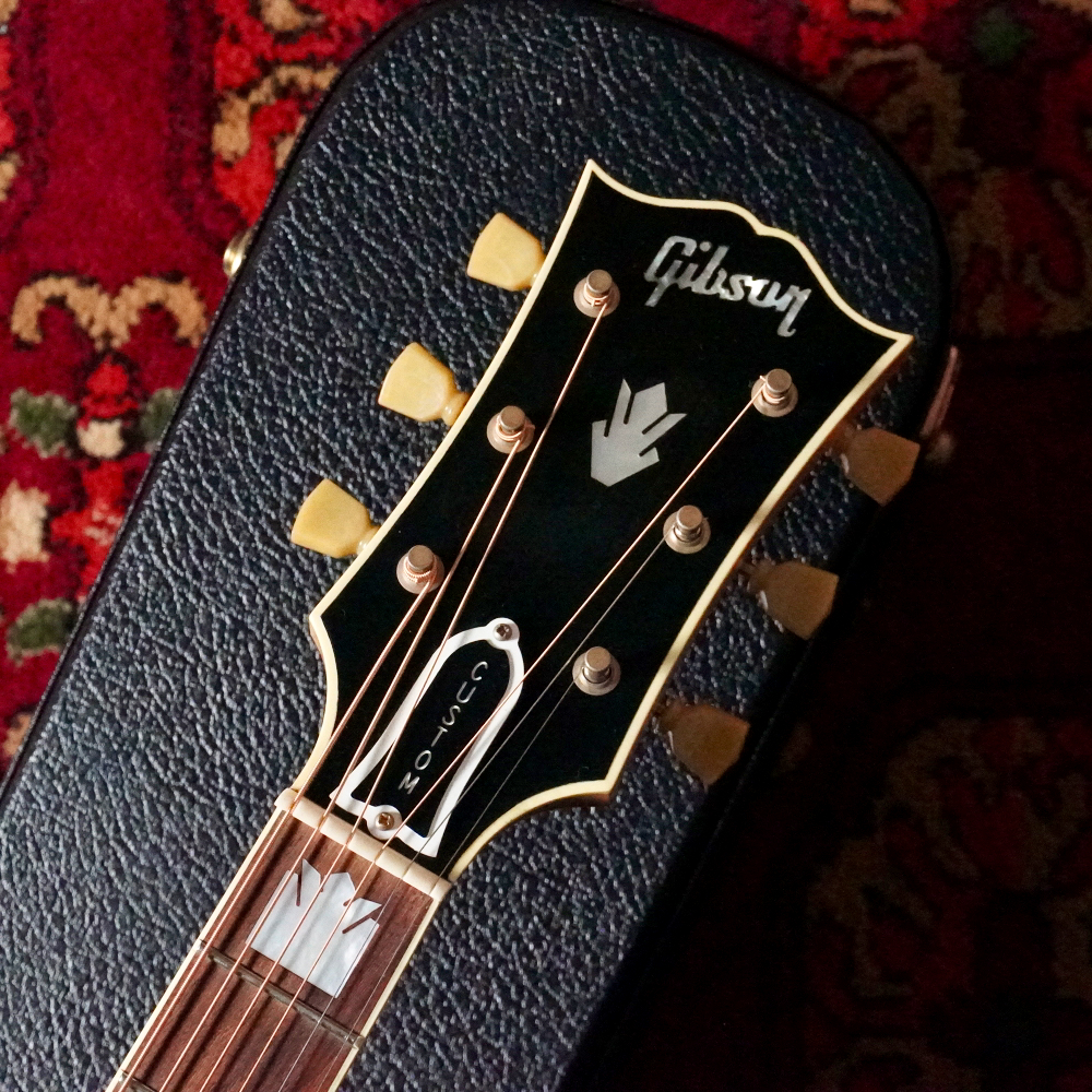 Gibson Custom Shop J-200 