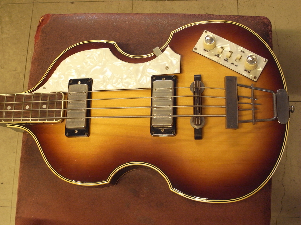 Greco VB-50 ヴァイオリンペース　1983年 Greco VB-50 Violin Pace / Electric Bass Guitar / made in