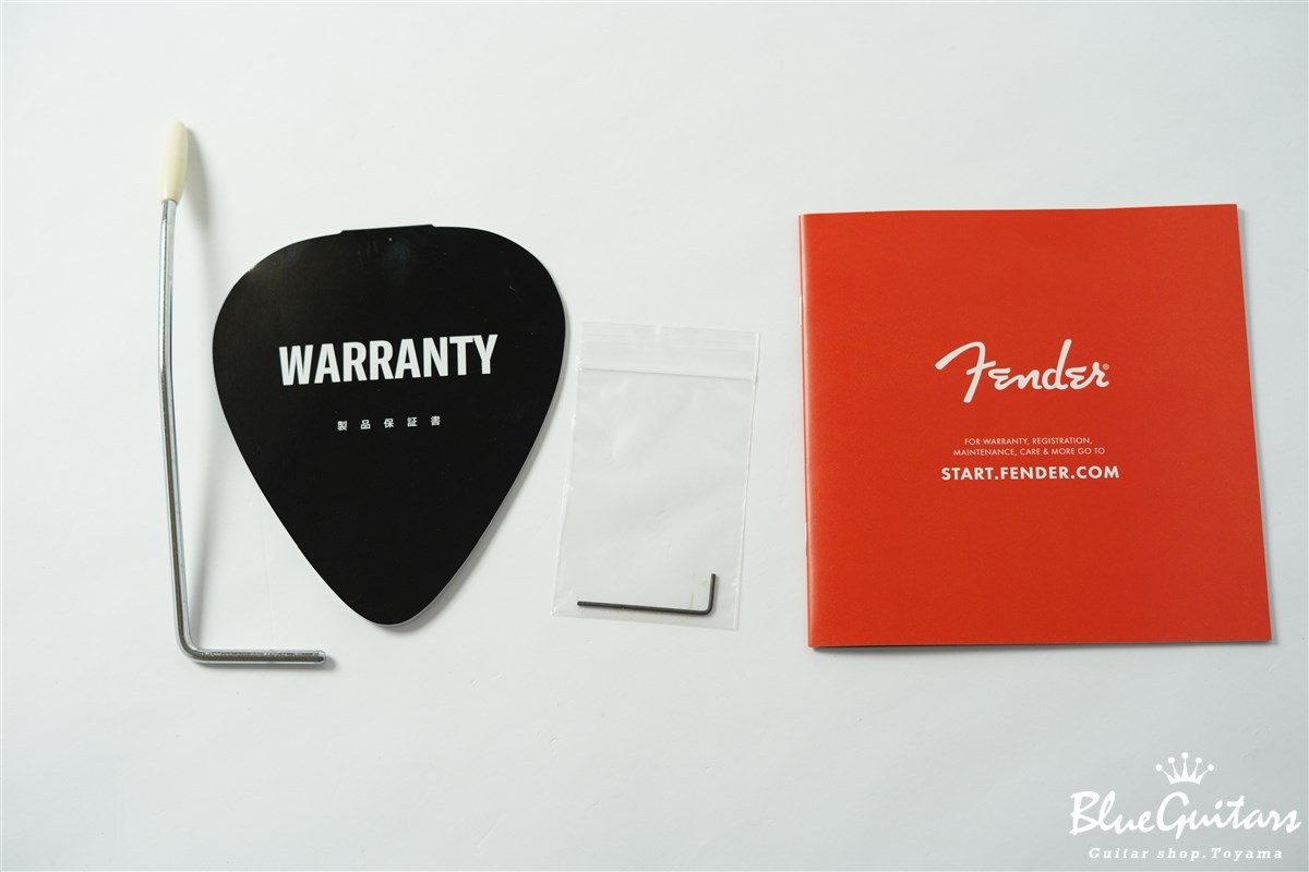 Fender Made in Japan Traditional 60s Jaguar - 3-Color