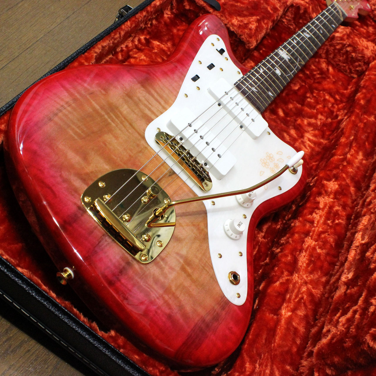 momose ジャズマスタータイプ / Jazzmaster type モモセ多少の使用感打 