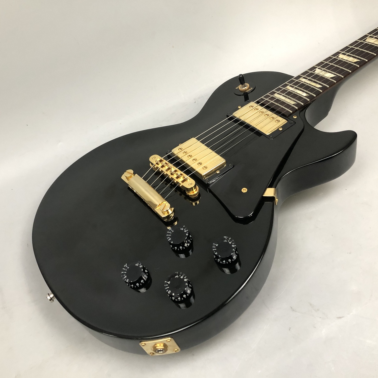 Gibson Les Paul Studio 2010 ブラック Gibson Les Paul Studio 2010 Flat Black | Reverb Canada