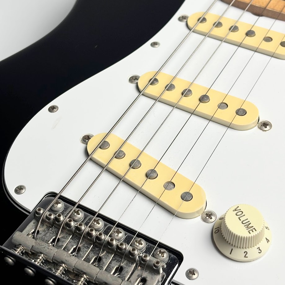 m100604m Fender Japan ストラトキャスター ST-STD Fender Japan