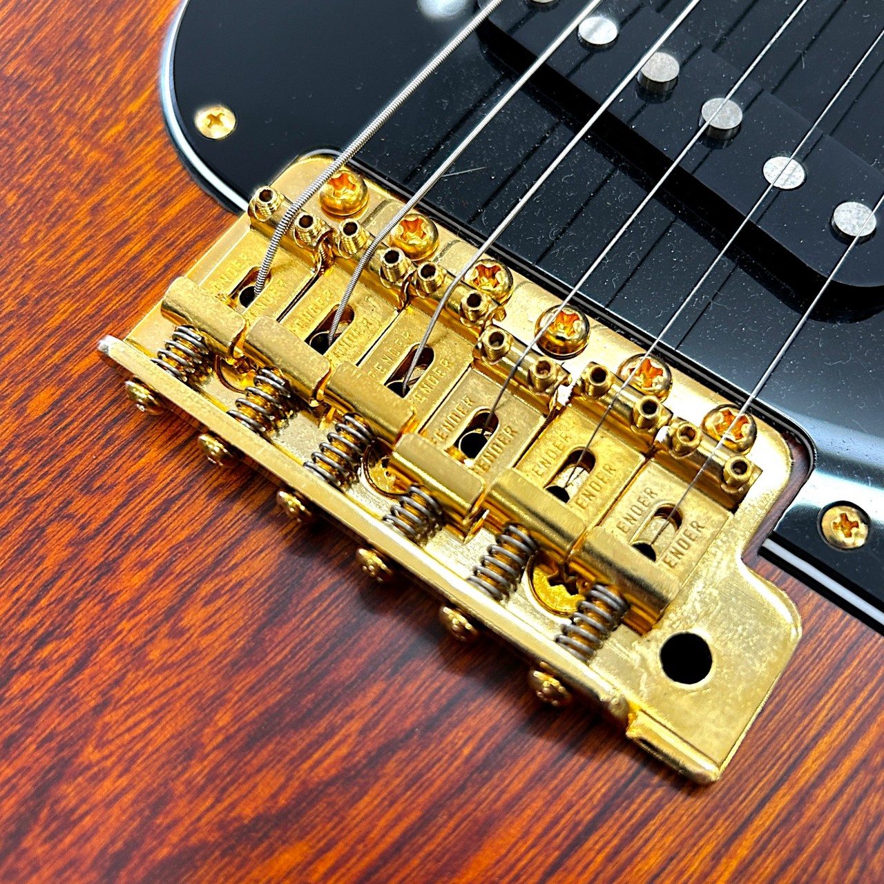 Fender Japan ST-62 Stratocaster Walnut ストラトキャスター（中古