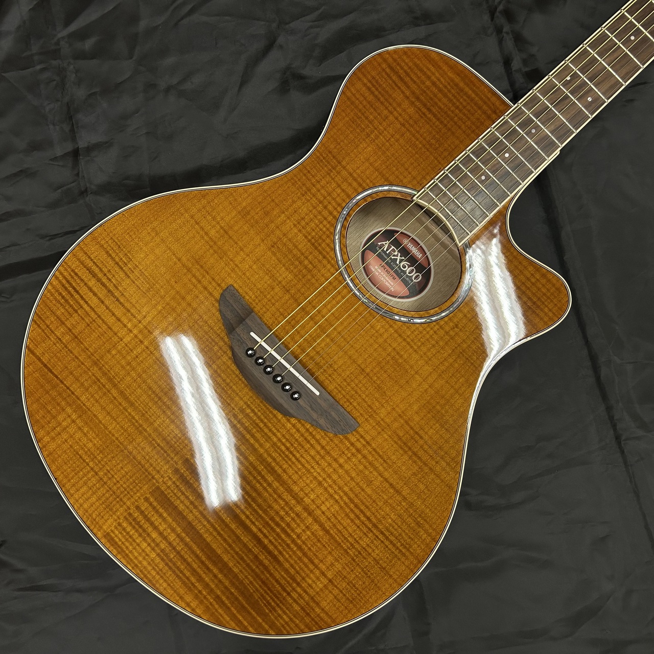YAMAHA エレアコ　APX600FM　ほぼ新品 調整済 YAMAHA ヤマハ APX600FM アコースティックギター
