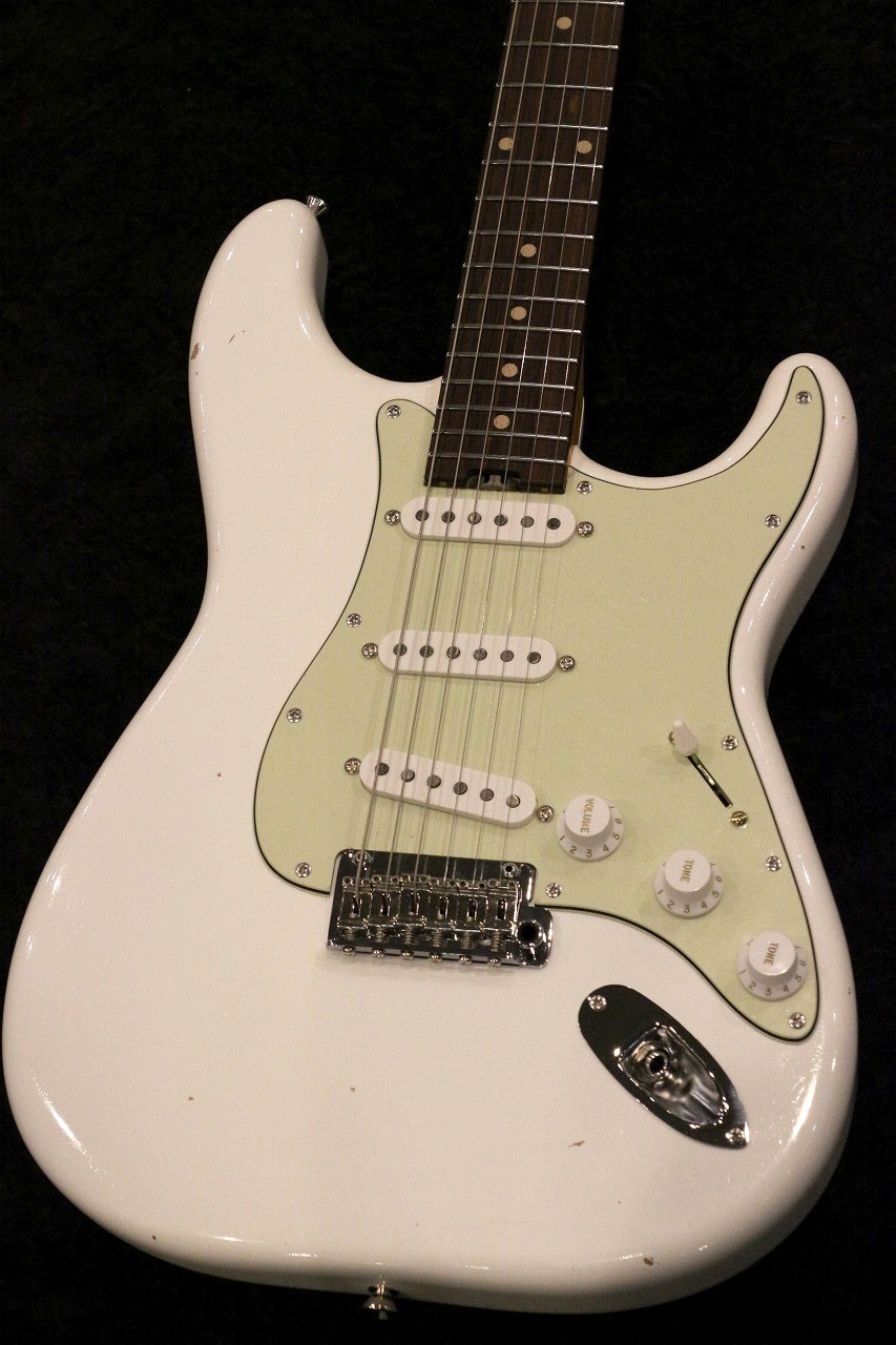北フランス　ハンドペイント　透かしプレート　ヴィンテージ Fender USA 【入荷待ち、ご予約受付中】 American Vintage II