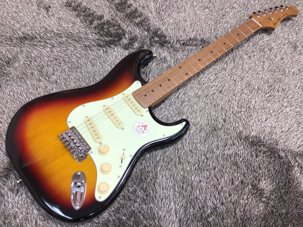 Bacchus BST-1-RSM/M 3TS -Univers Series-【定番!サンバースト