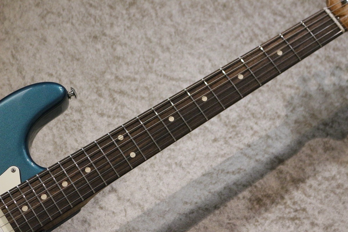 Suhr Classic S Antique Roasted Flame Maple Ocean Turquoise