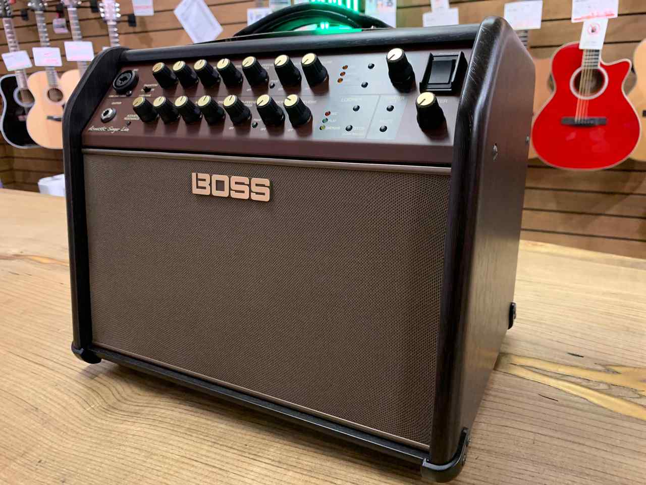 半額SALE☆ BOSS アコースティックシンガーライブ 未使用 アンプ 