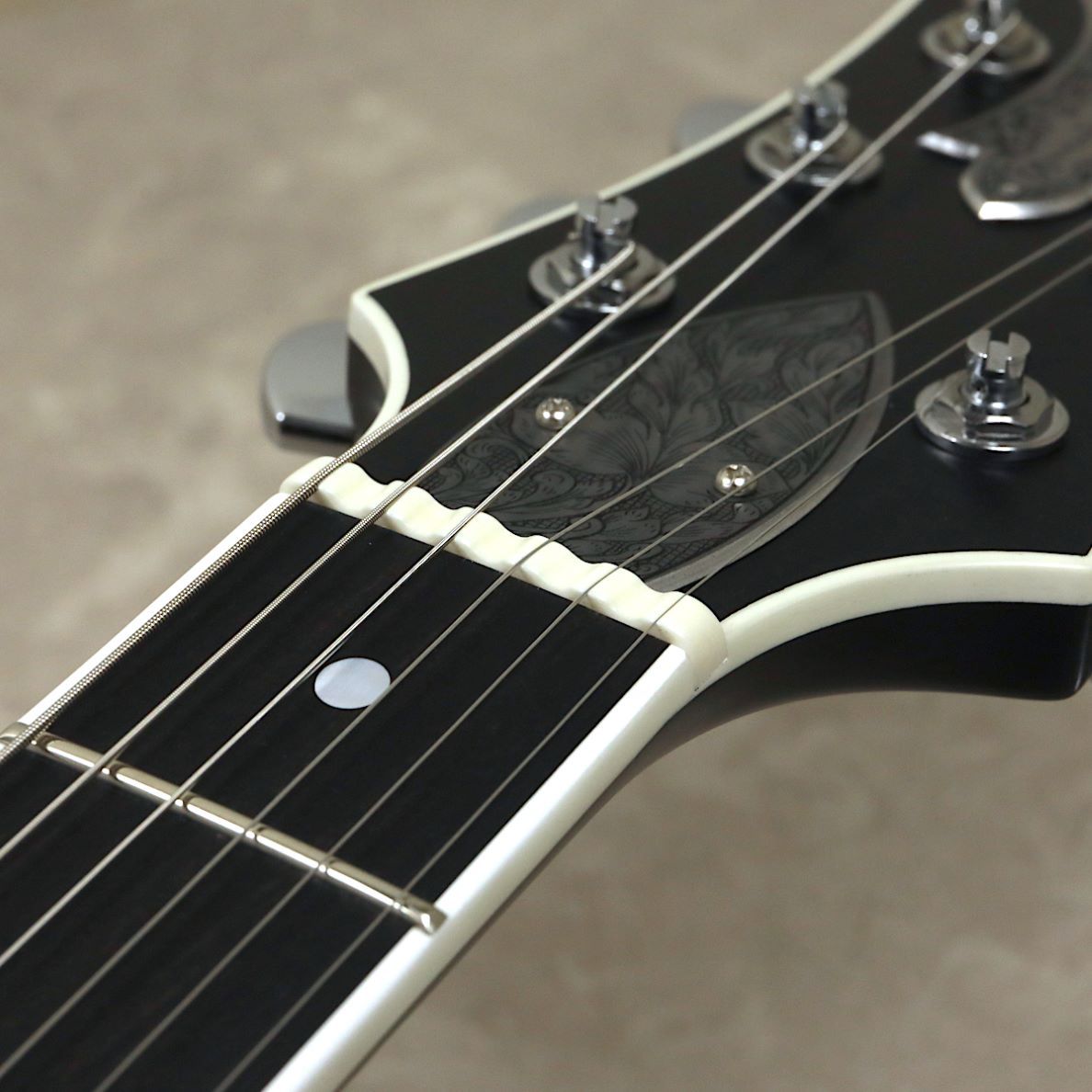Zemaitis THE PORTRAIT Metal Front HISASHI Signature Model 【Black