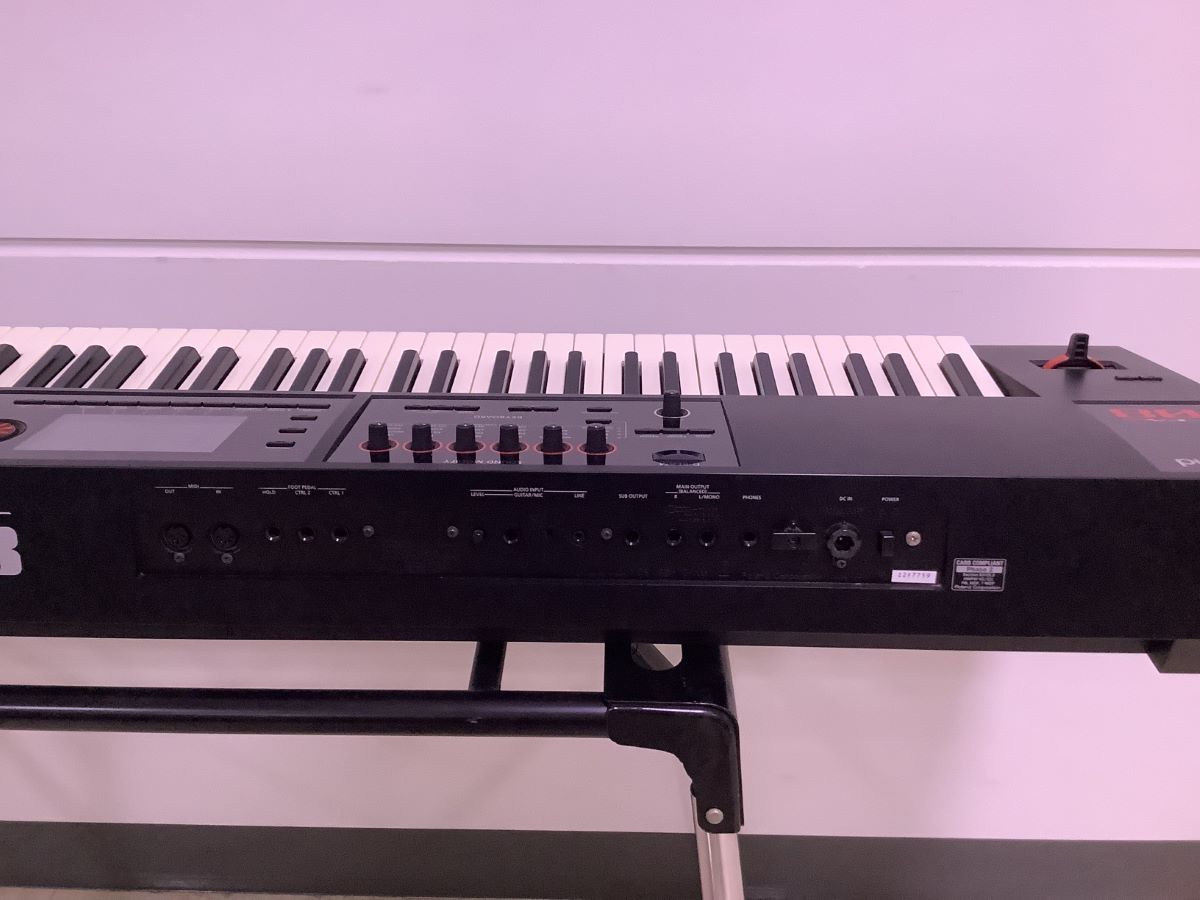 Roland FA-08（中古/送料無料）【楽器検索デジマート】