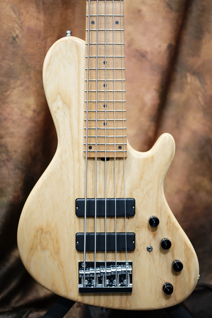 Kiesel レフティ5弦 BASS Sadowsky プリアンプ ピックアップ Kiesel