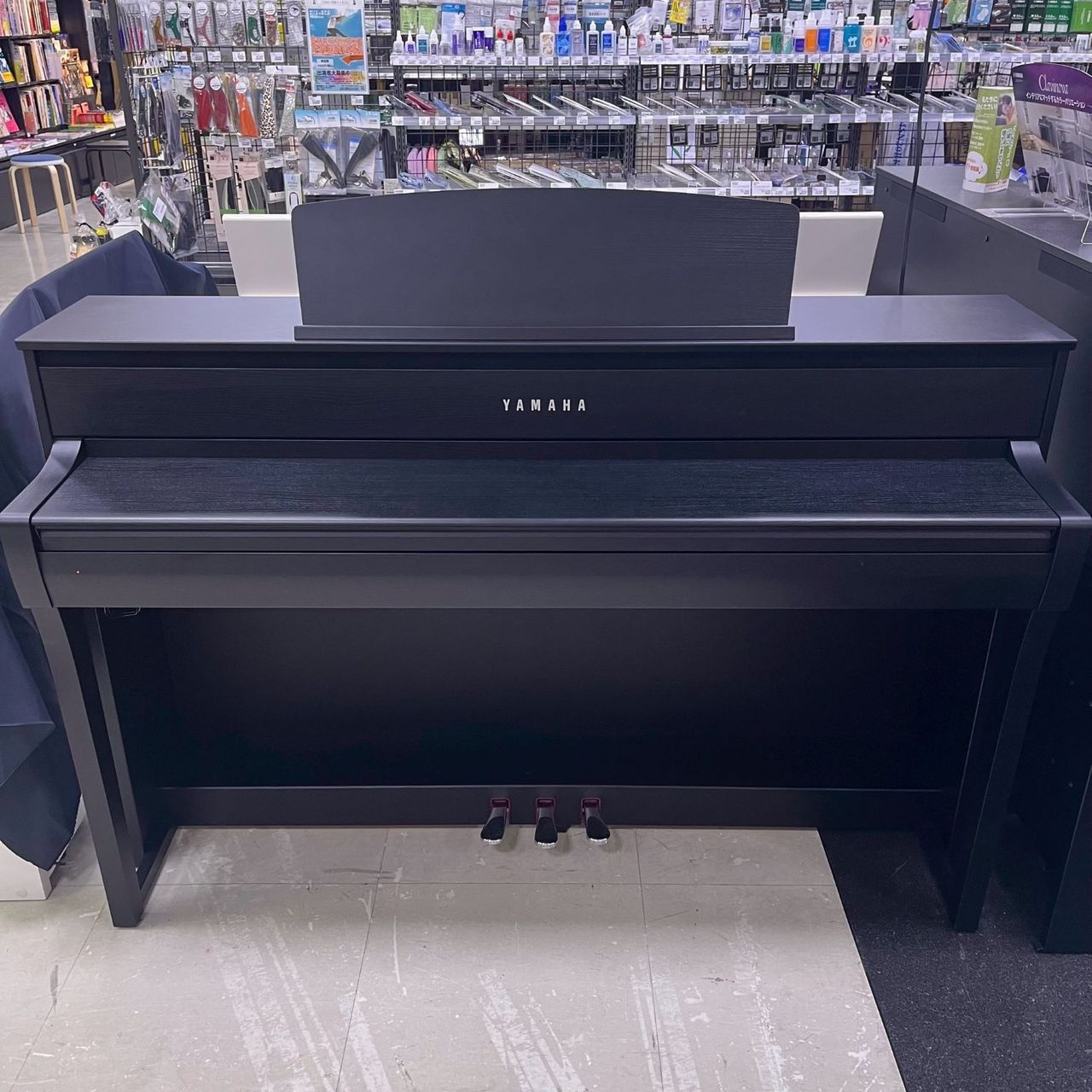 電子ピアノClavinova CLP-675 送料込み　ピアノ本体のみ ヤマハ電子ピアノCLP-675