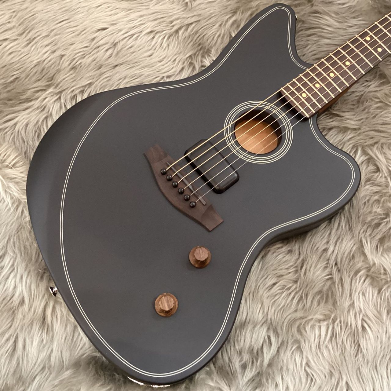 【ギター】Fender Acostasonic Standard【ほぼ新品】 フェンダーのアコスタソニックで最も手頃な価格の2モデルがNAMM