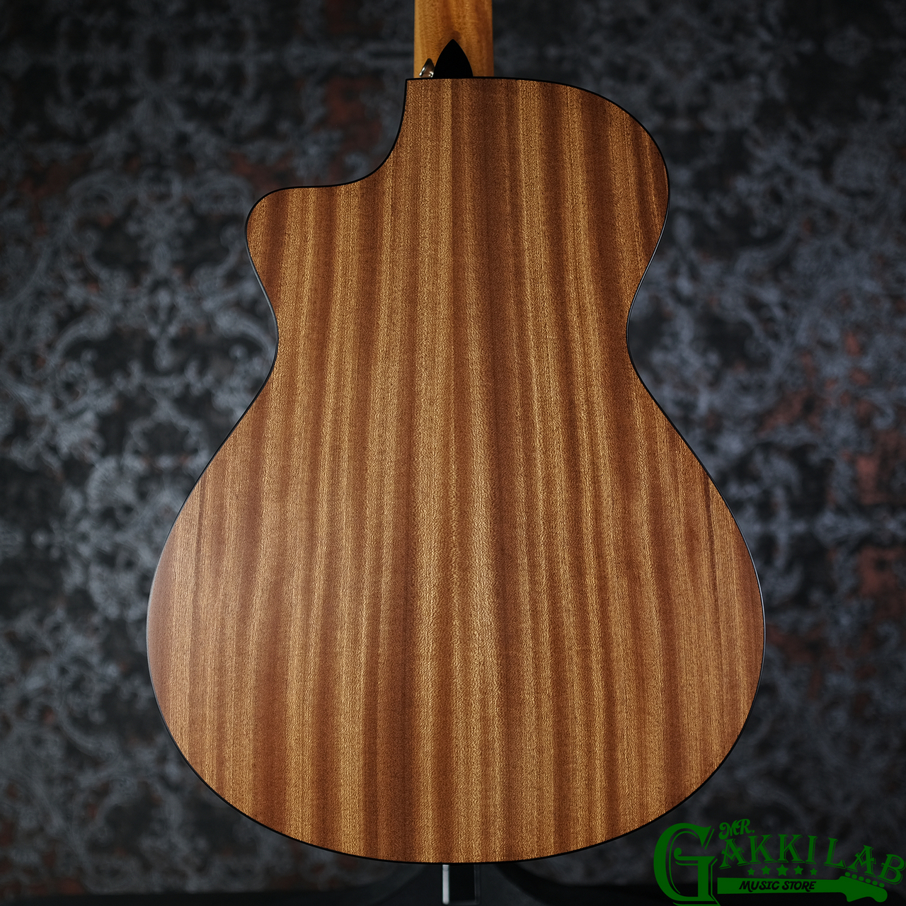 Taylor 112ce-N Sapele / Spruce 【Taylor認定リペアマン在籍店 