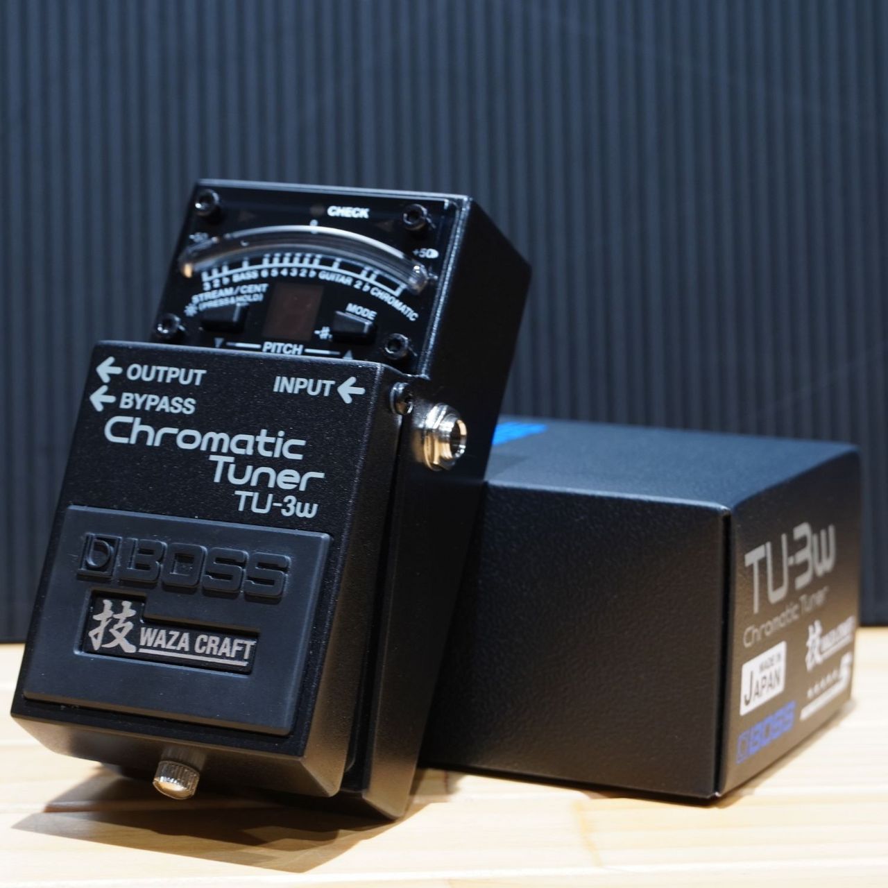 BOSS TU-3W 技WAZA CRAFT 付属品完備（中古/送料無料）【楽器