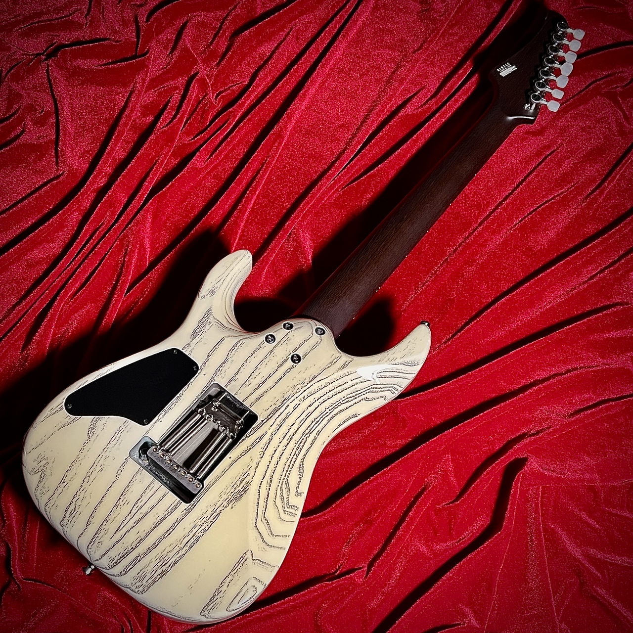 T’s guiters DST-24 order T's Guitars DST-24 Carved Top 7 Strings - Frozen Sky- / Shop