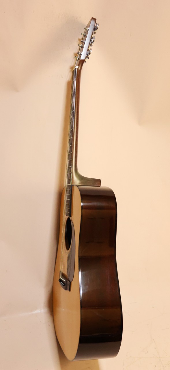 Cat's Eyes CE-400CF まさにCFマーチン ジュニアなサウンドが