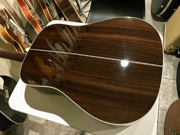 Martin Martin D-28 Standard 2022年製 L.R. Baggs Element VTC搭載（中古）【楽器検索デジマート】