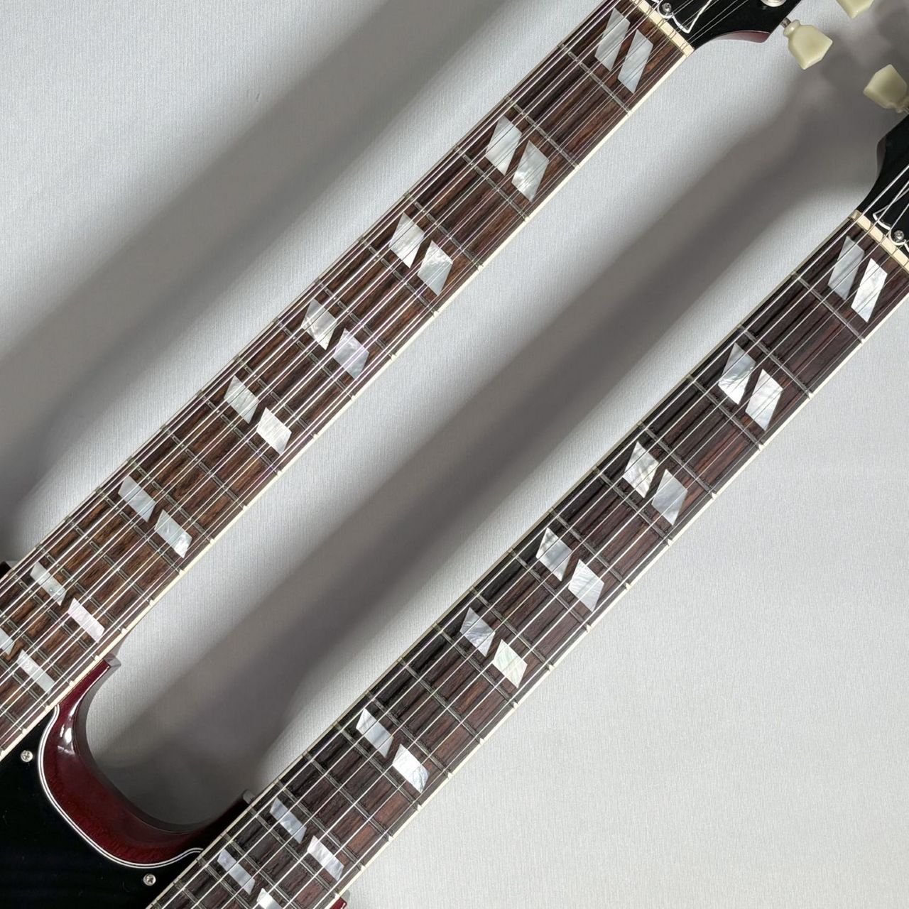 90's Vintage】 132cm × 73cm ダブルノット インド産 90's Vintage