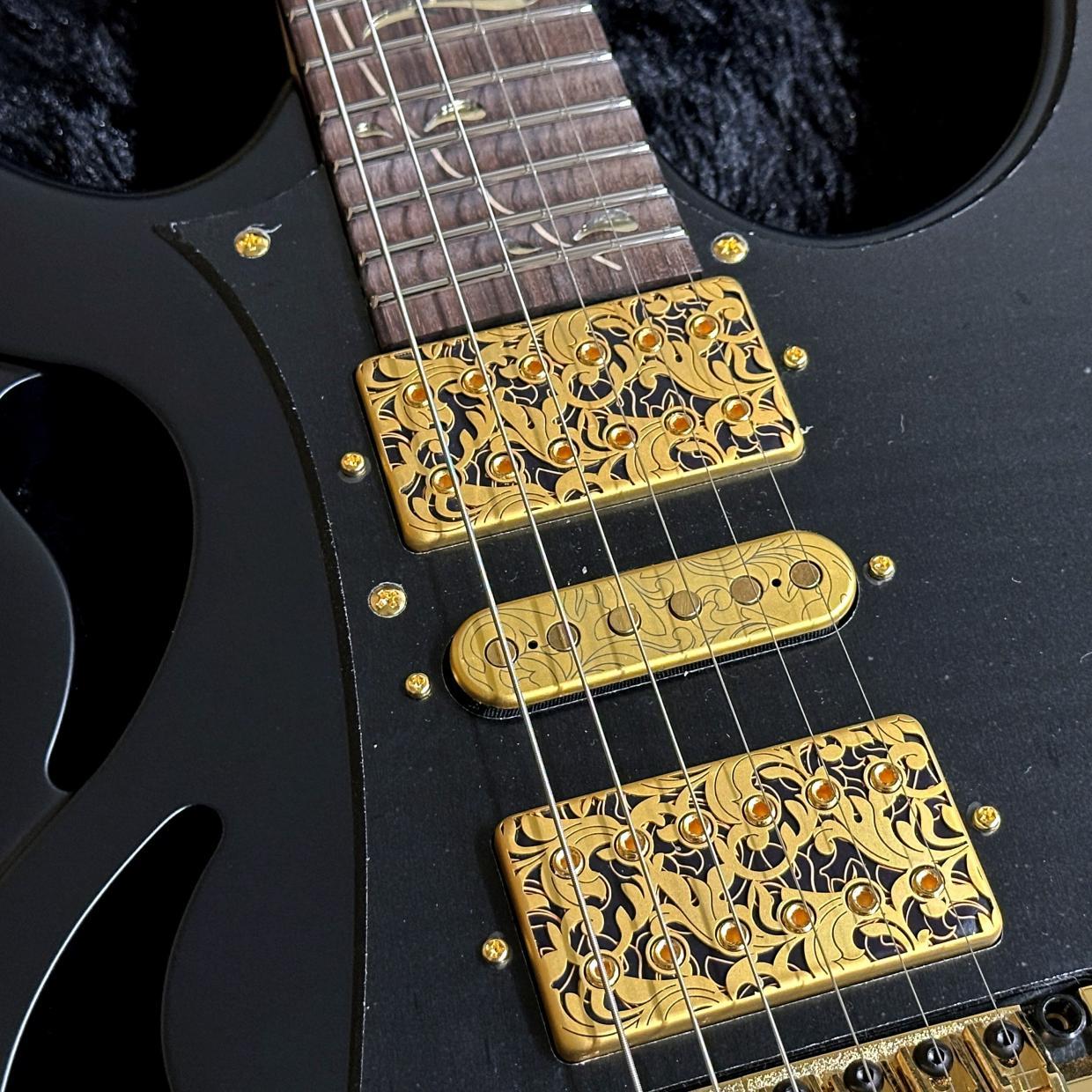 Ibanez PIA3761-XB (Onyx Black) Steve Vai Signature Model 【특가】【미전시 보관】 사진 5